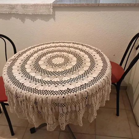 Ado Apartmán
